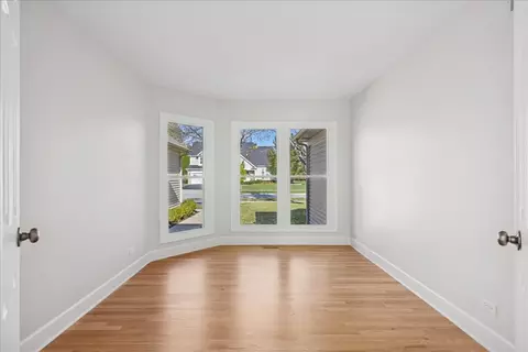 5249 Elliott Dr, Hoffman Estates, IL 60192 photo 14