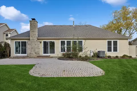5249 Elliott Dr, Hoffman Estates, IL 60192 photo 20