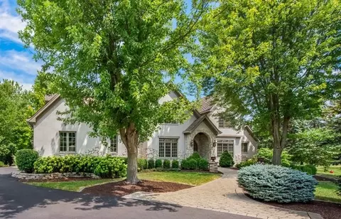 6918 Inverway Dr, Village Of Lakewood, IL 60014