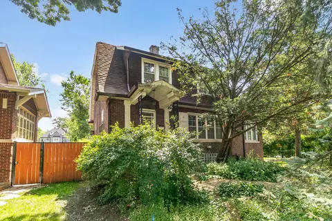 9755 S Winchester Ave, Chicago, IL 60643