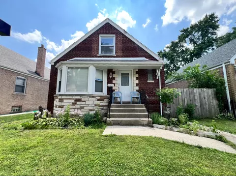 3321 W 71st St, Chicago, IL 60629
