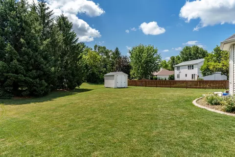 5579 Hazel Cir, Roscoe, IL 61073 photo 42
