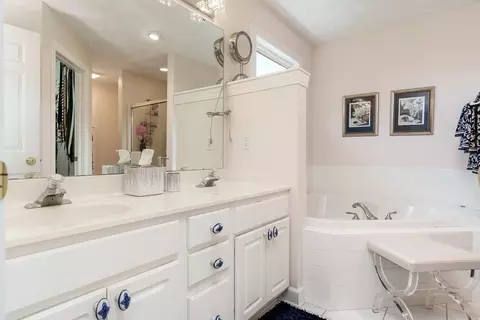 5579 Hazel Cir, Roscoe, IL 61073 photo 28