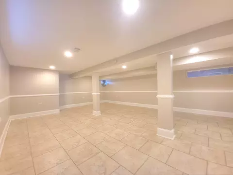 1747 E 92nd Pl, Chicago, IL 60617 photo 18