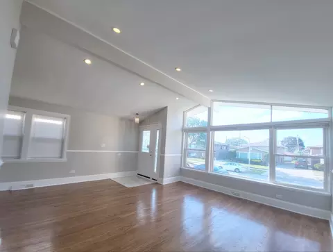 1747 E 92nd Pl, Chicago, IL 60617 photo 4