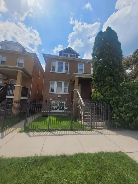 8344 S Mackinaw Ave, Chicago, IL 60617