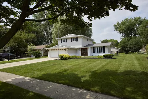 502 Hingham Ln, Schaumburg, IL 60193