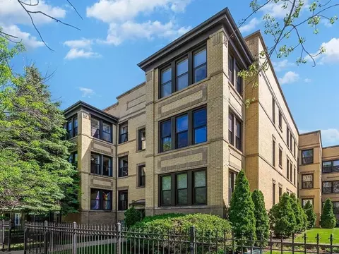 4829 N Kimball Ave #2, Chicago, IL 60625