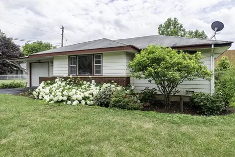 22271 W Terry Dr S, Lake Villa, IL 60046