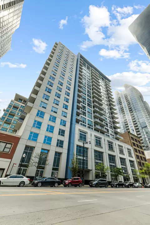 1305 S Michigan Ave #807, Chicago, IL 60605