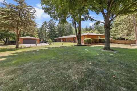 5955 E South Prairie Dr, Morris, IL 60450