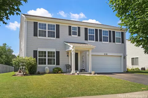 218 Minuet Cir, Volo, IL 60073