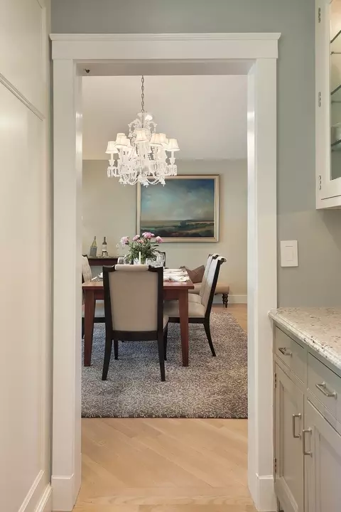 Dining - 100 Beach Rd, Glencoe, IL 60022 photo 2 of 4