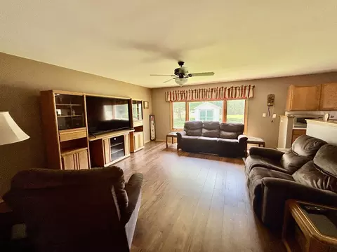 2525 E 6th St, Belvidere, IL 61008 photo 8