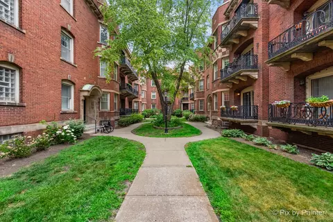5323 S Harper Ave #1, Chicago, IL 60615