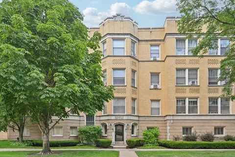407 S East Ave #1, Oak Park, IL 60302