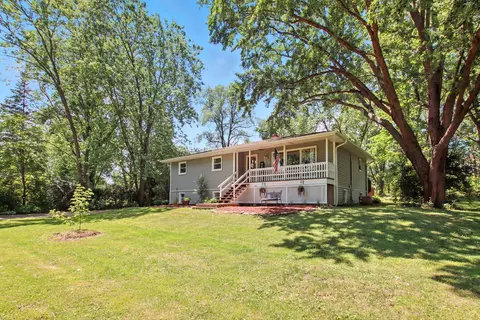 40474 N Glendale Ave, Beach Park, IL 60099