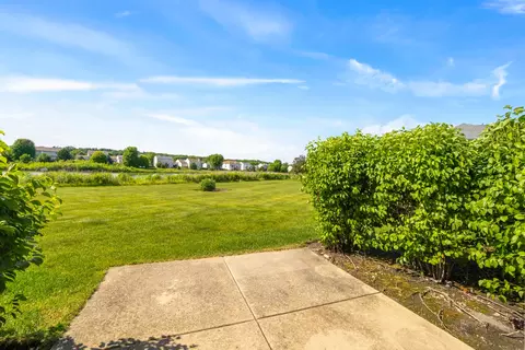 Exterior - 630 Legend Ln, Mchenry, IL 60050 photo 3 of 6