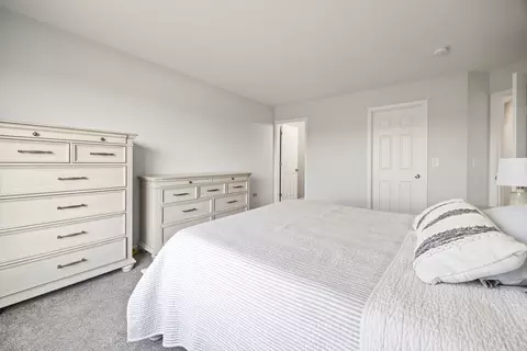 Bedroom - 630 Legend Ln, Mchenry, IL 60050 photo 2 of 4