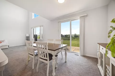 Dining - 630 Legend Ln, Mchenry, IL 60050 photo 1 of 2