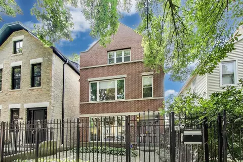 1636 N Leavitt St, Chicago, IL 60647