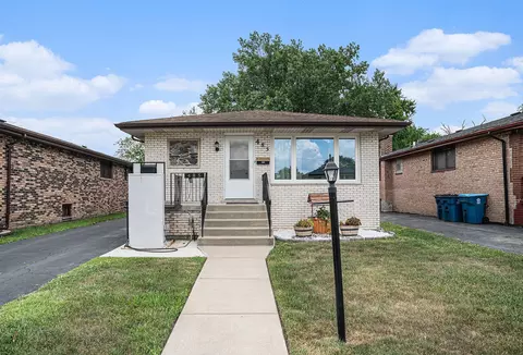 485 164th St, Calumet City, IL 60409