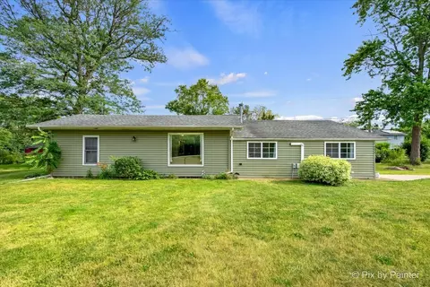 28 W575 Lester St, West Chicago, IL 60185