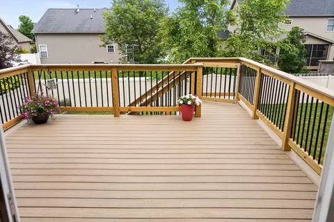 Exterior - 1312 Wicklow Dr, Bloomington, IL 61705 photo 4 of 6