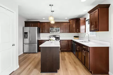 Kitchen - 1312 Wicklow Dr, Bloomington, IL 61705 photo 2 of 5