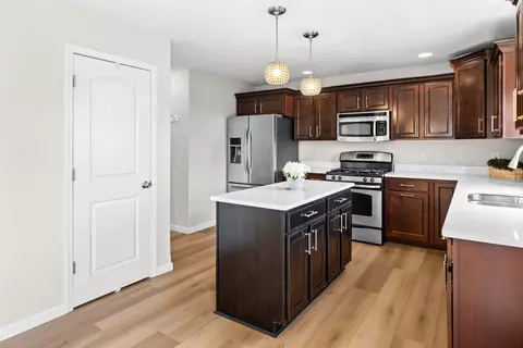 Kitchen - 1312 Wicklow Dr, Bloomington, IL 61705 photo 3 of 5