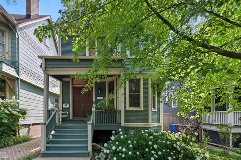 5729 S Harper Ave, Chicago, IL 60637