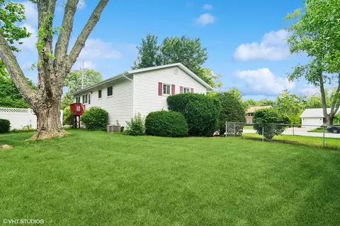 809 E Baldwin Rd, Palatine, IL 60074 photo 17