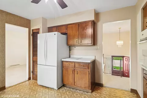 809 E Baldwin Rd, Palatine, IL 60074 photo 7