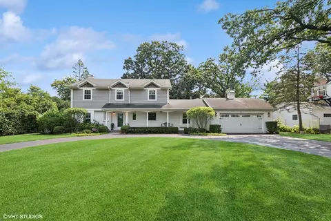 717 Brierhill Rd, Deerfield, IL 60015