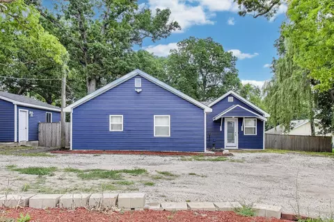 43173 N Lake Ave, Antioch, IL 60002
