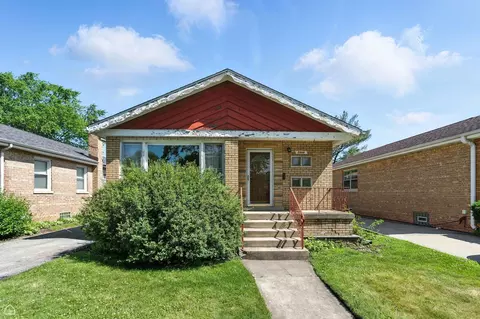 2644 W 94th St, Evergreen Park, IL 60805