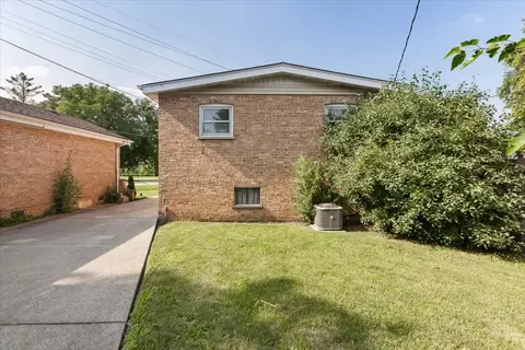 Exterior - 8637 Plainfield Rd, Lyons, IL 60534 photo 3 of 3