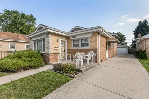 Exterior - 8637 Plainfield Rd, Lyons, IL 60534 photo 1 of 3
