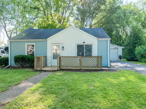 218 Chestnut St, Earlville, IL 60518