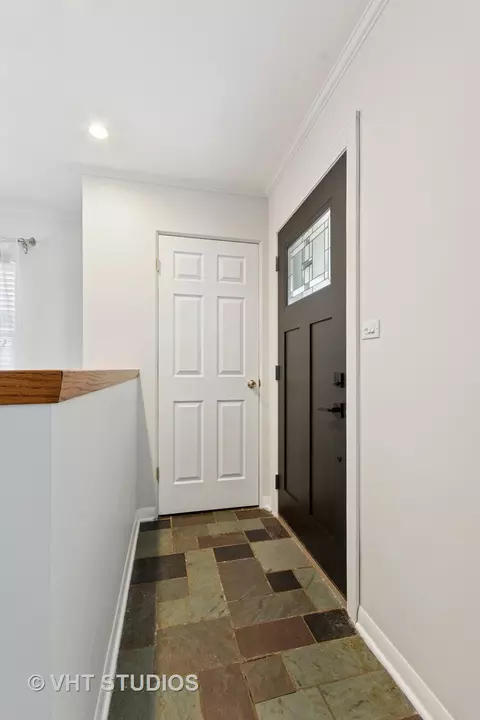 147 S Prospect St, Wheaton, IL 60187 photo 3