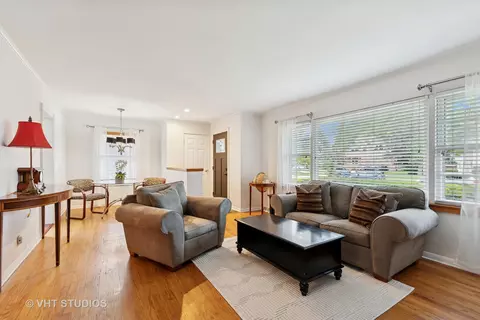 147 S Prospect St, Wheaton, IL 60187 photo 5