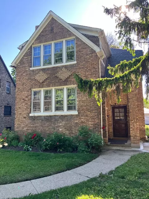 1334 Chestnut St, Waukegan, IL 60085