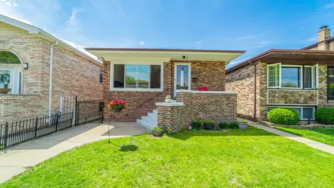 11548 S Avenue H, Chicago, IL 60617