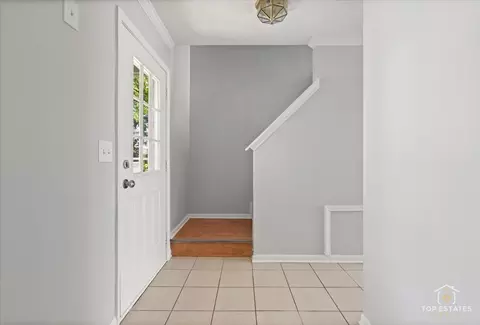 Entry Way - 991 Symphony Dr, Aurora, IL 60504 photo 1 of 5