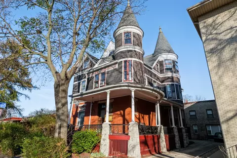 420 N Marion St, Oak Park, IL 60302