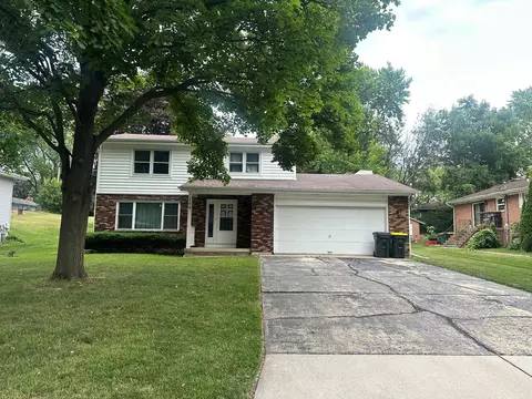 154 Howard Ave, East Dundee, IL 60118