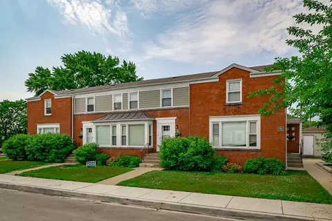 5641 W Carmen Ave, Chicago, IL 60630