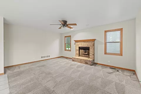 1210 Orchard Ln, Harvard, IL 60033 photo 6