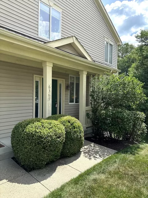 6367 Commonwealth Dr, Loves Park, IL 61111