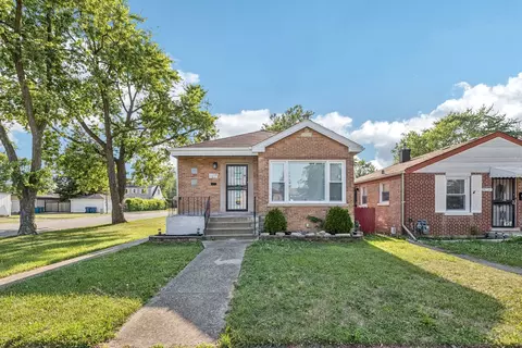 14538 S Parnell Ave S, Riverdale, IL 60827
